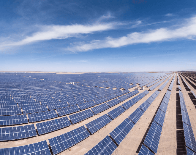 שדה סולארי Solar Field